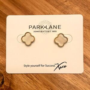 Park Lane | Icon Earrings | Mother of Pearl